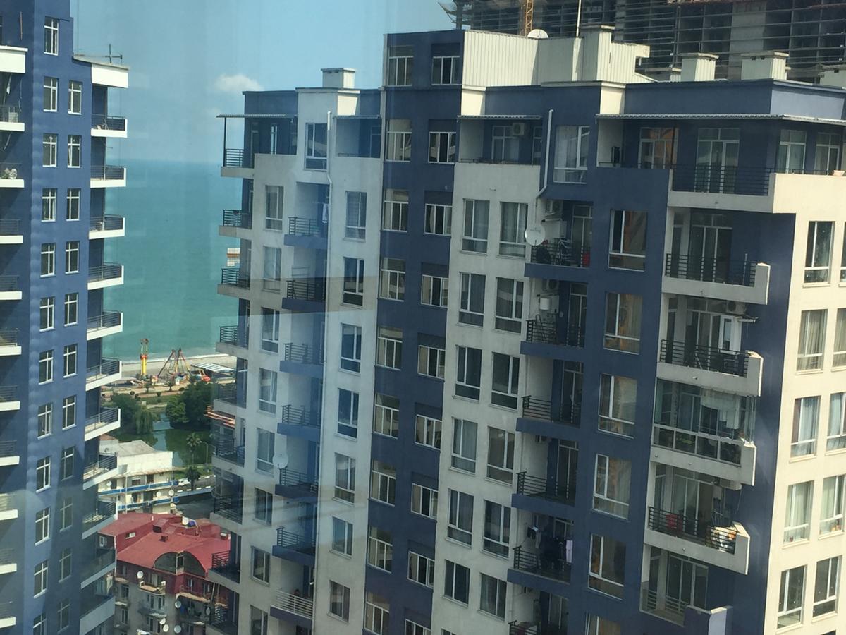 Batumi Seaview Apartments Экстерьер фото